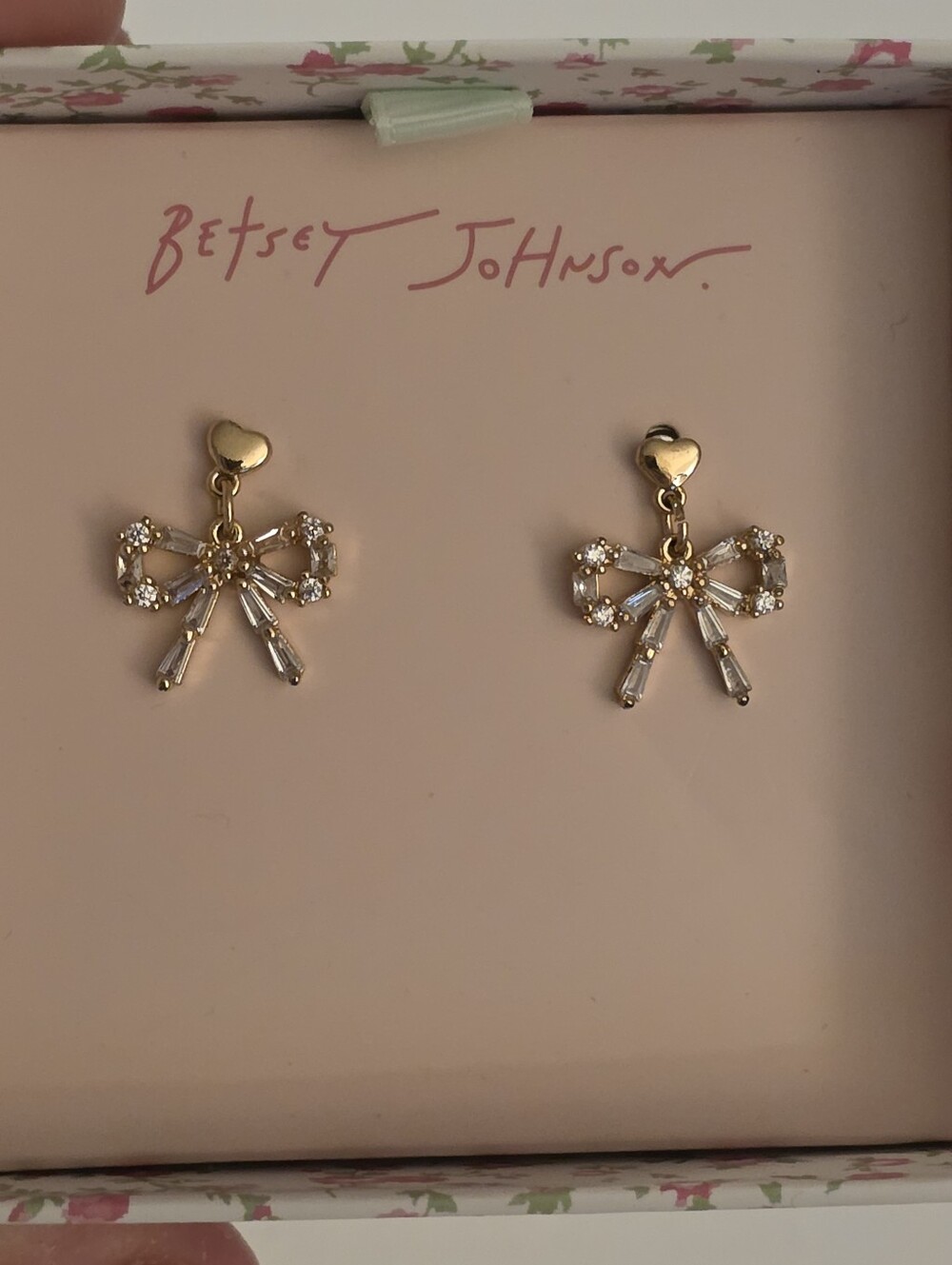 NIB Betsey Johnson Gold Bow Earrings Dainty Dangle Christmas Gift